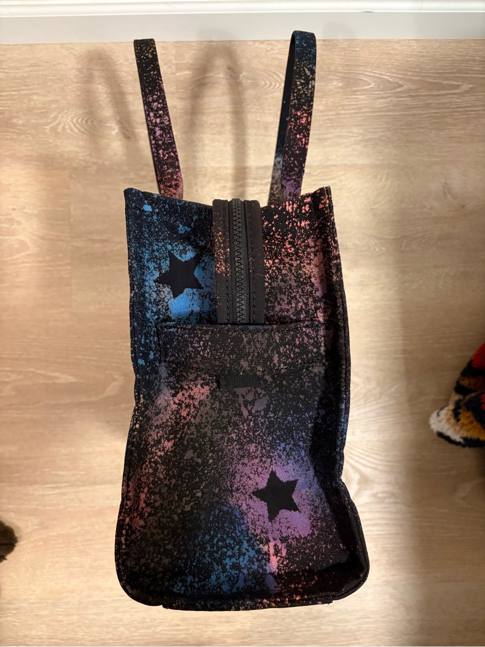 Large Marc Jacobs “Stars in the Galaxy” ⭐️ 🌌 The Tote Bag - Picture 3 of 10